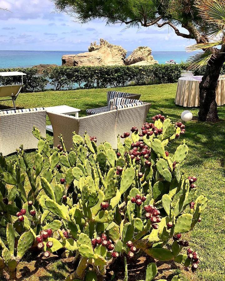 Borgo Di Riaci Beach Resort سانتا دومينيكا المظهر الخارجي الصورة